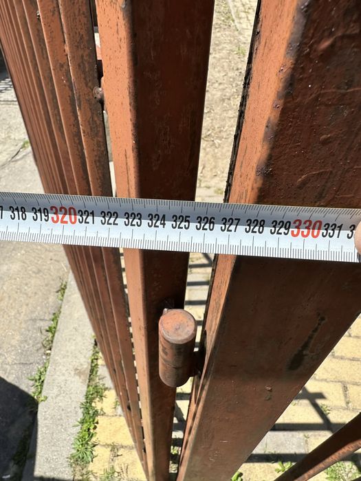 Brama wjazdowa z furtką