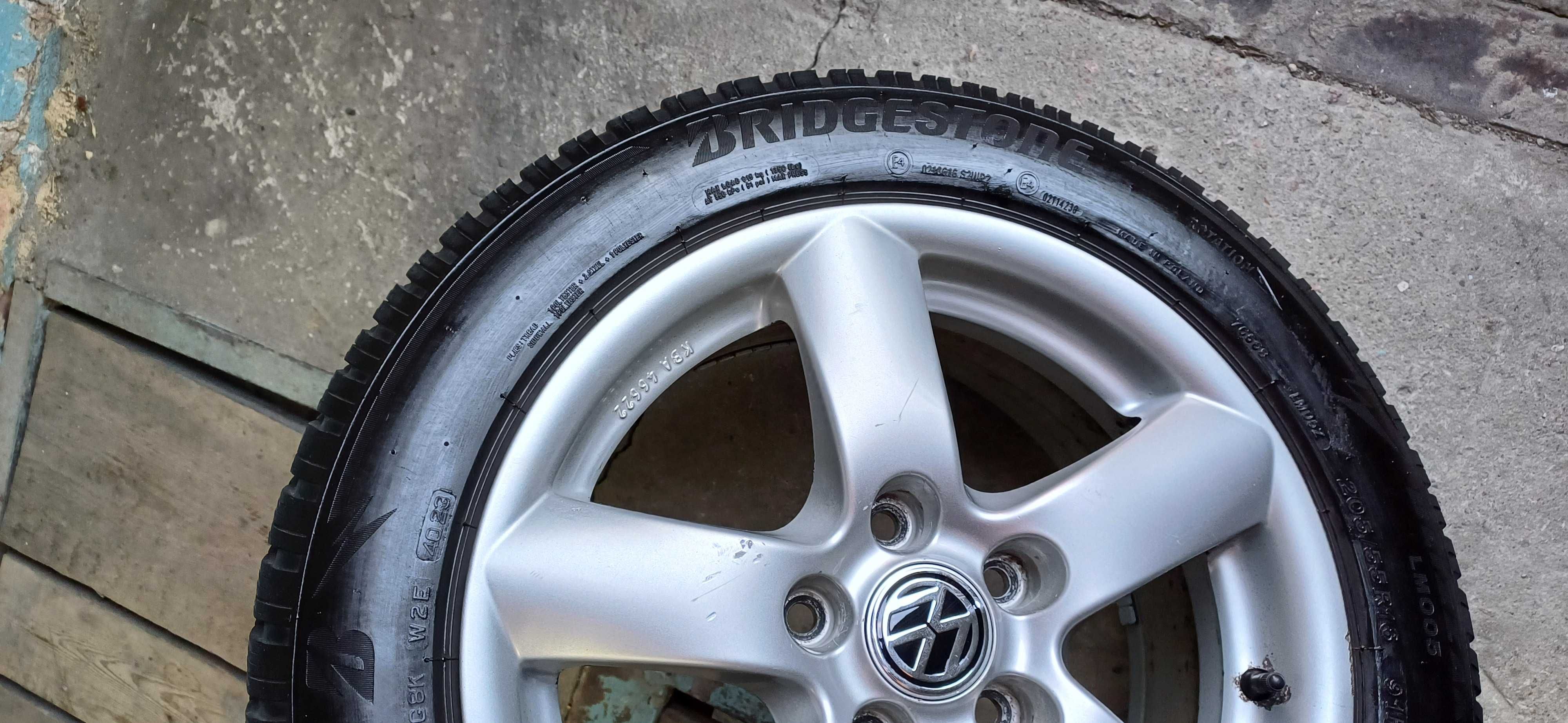 Диски з шинами R16 5х112 BRIDGESTONE 205х55 фольксваген, шкода