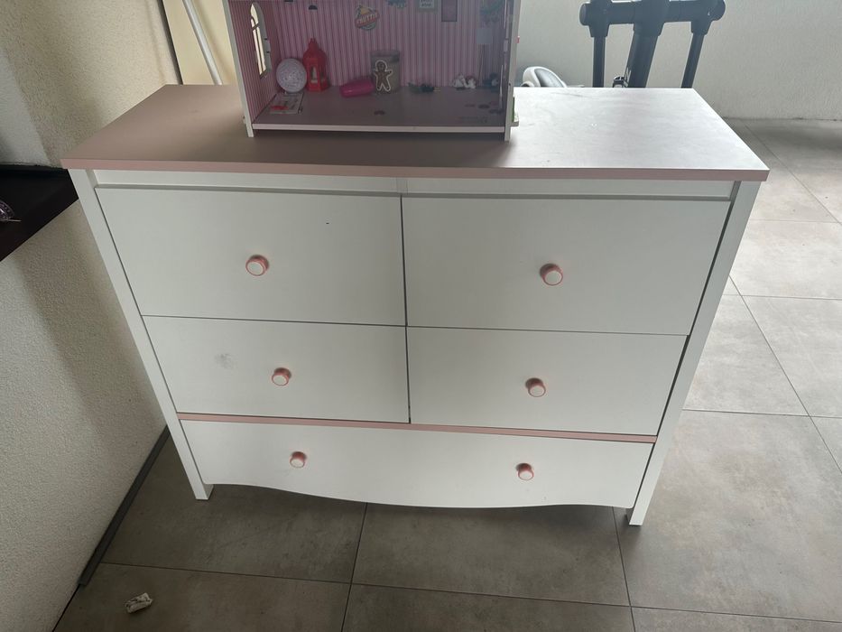 Komoda z szufladami MIA do pokoju dziewczynki, dobry stan + domek