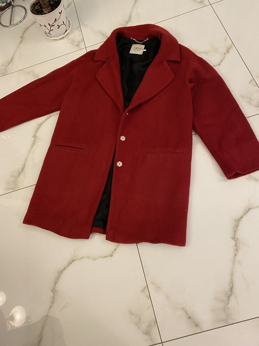 Kurtka w kolorze bordo