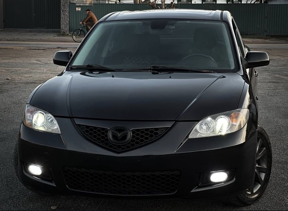 Продам Mazda 3 автомат