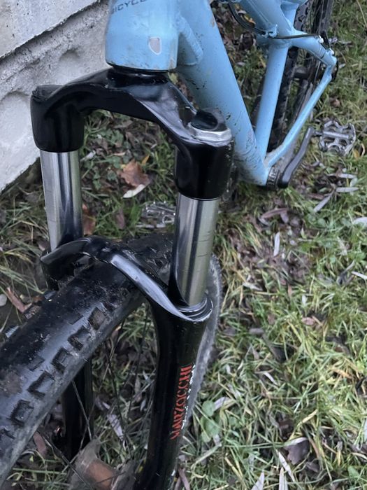 велосипед Gt chuker dirt fr , marzocchi , avid , rtuvative