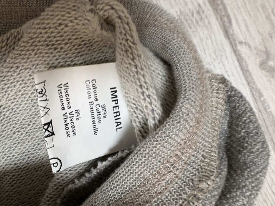 Светр  Італія дуже красивий