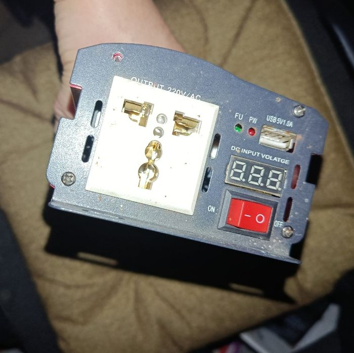 Інвертор Powerone Inverter 12V