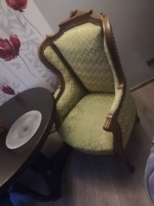 Komplet mebli starych