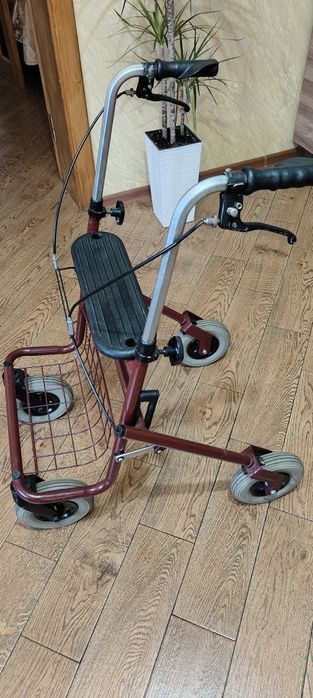 Ролатори, ролер, ходунки