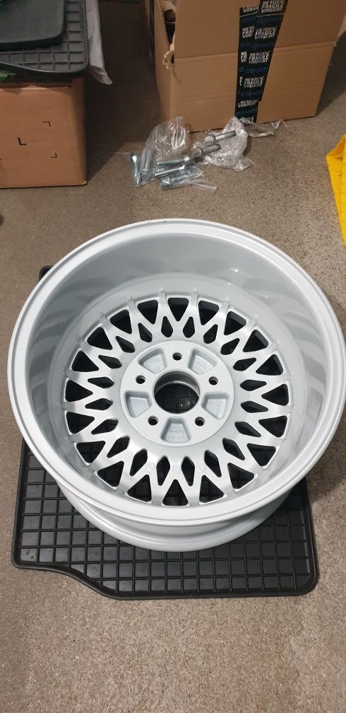 Felgi Exip R15 5x112 7J ET23