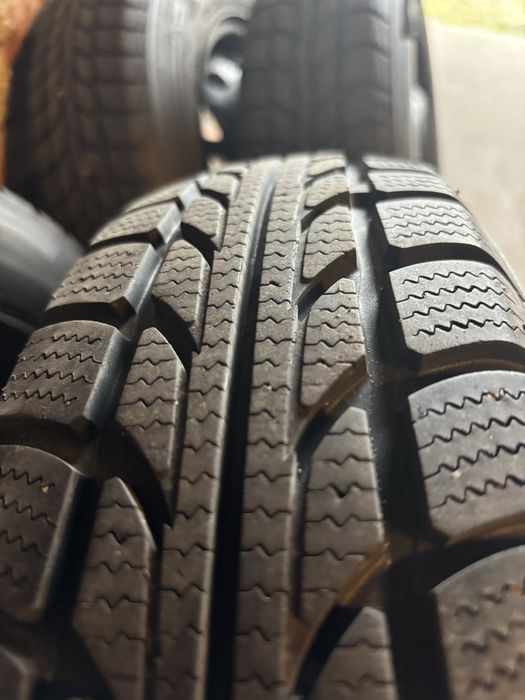 Opony zimowe wraz z felgami 155/80 R13 x 4szt