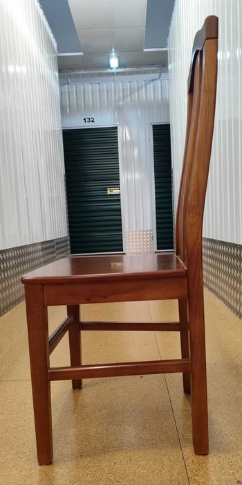 4 cadeiras madeira em bom estado