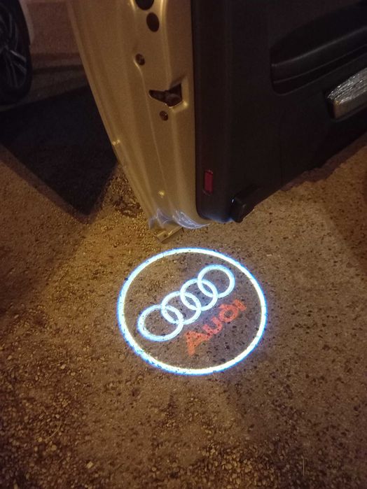 Luzes Logotipo Audi