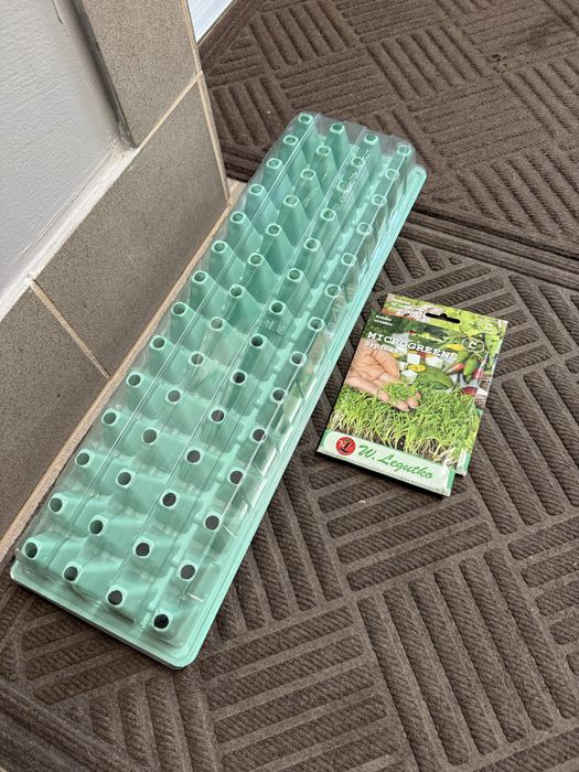 Mini szklarnia 52x15x9,5 56 oczek nowa nasiona gratis