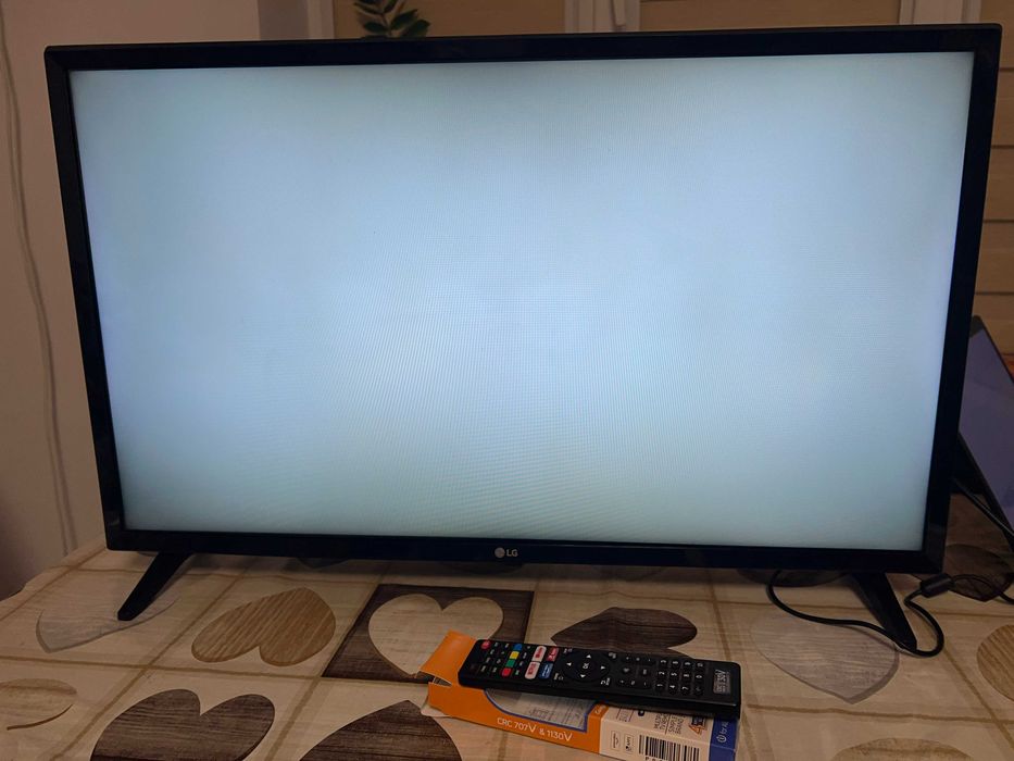 Телевізор LG 32LJ510U