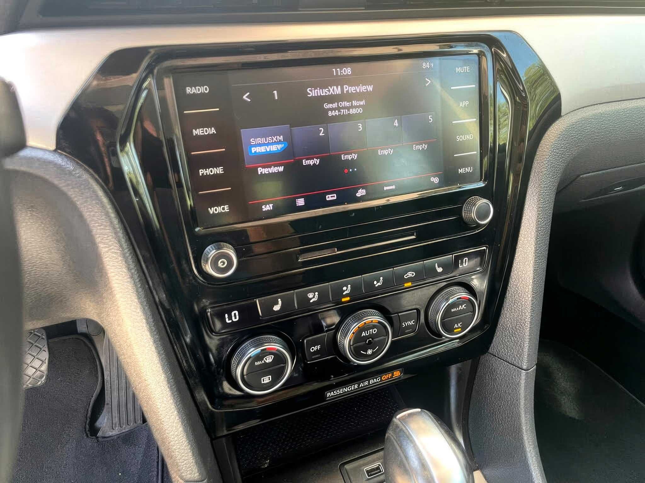 Volkswagen Passat SE 2021