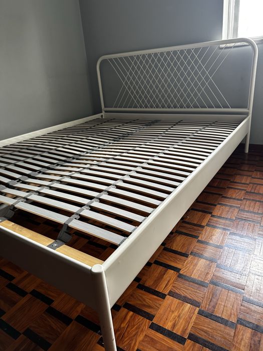 Cama casal ikea 200x160