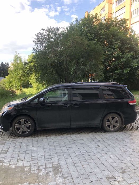 можливий обмін на житло Продам власне авто  8-місне !  Газ-Бензин