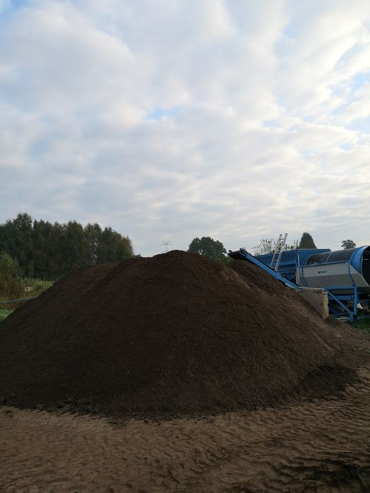 Ziemia przesiewana pod trawnik