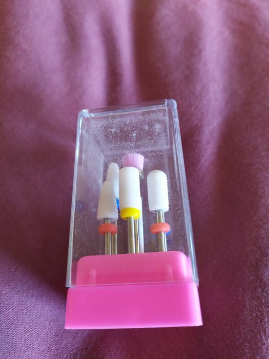 Caneta Unhas USB com oferta