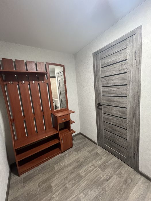 Однокімнатна з ремонтом р-н ЮЗР