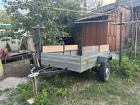 Автомобільний легковий причіп