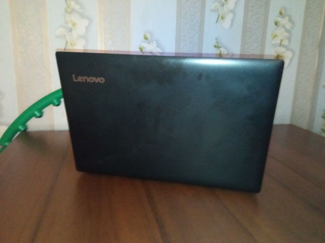 Ноутбук Lenovo IdeaPad 330-15IGM