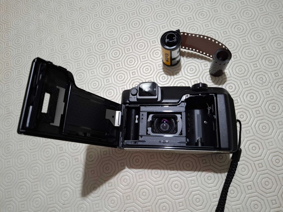 Pentax Camera64286572222722124