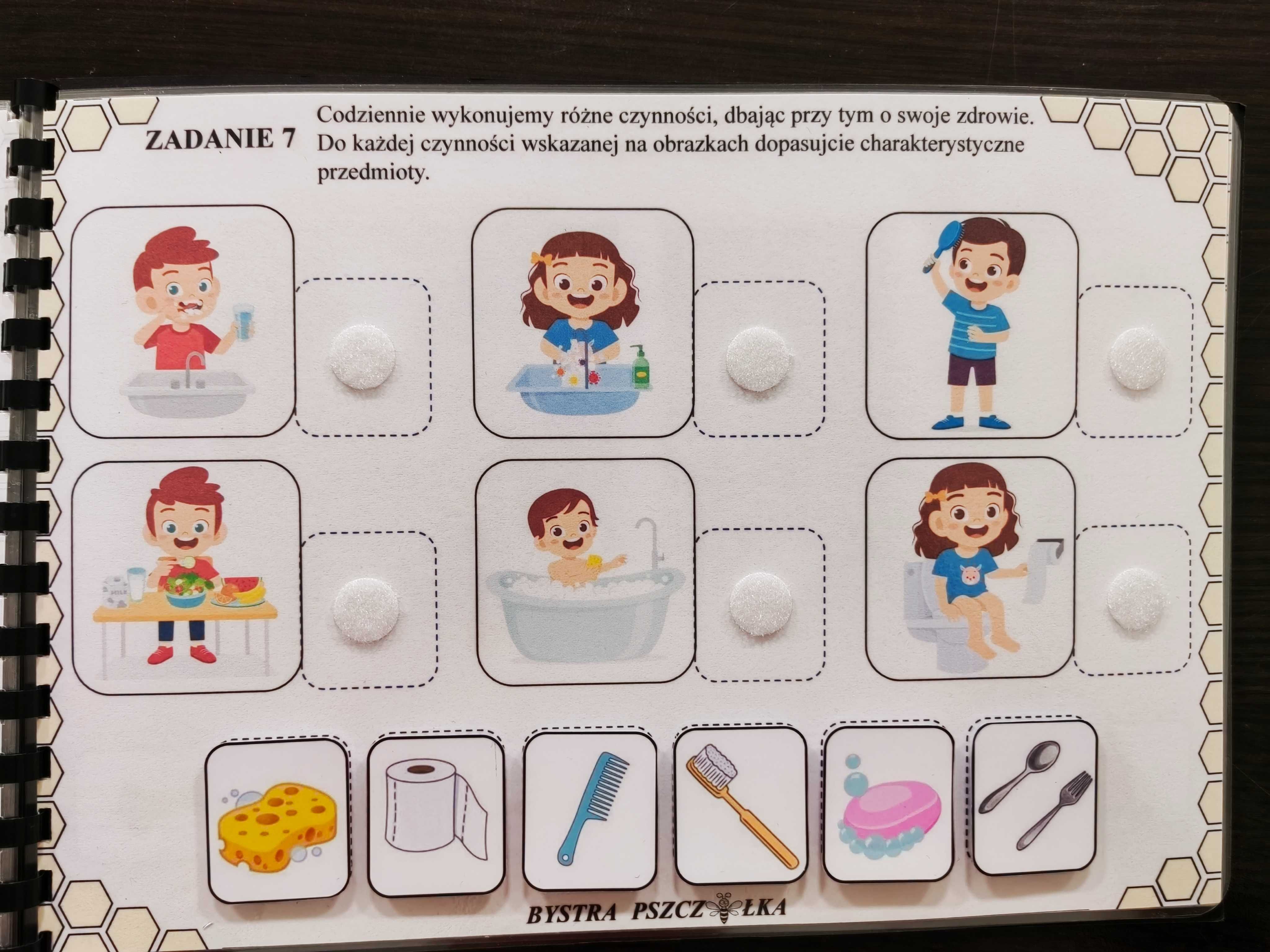 Książka sensoryczna edukacyjna personalizowana typu Montessori, CZ. II