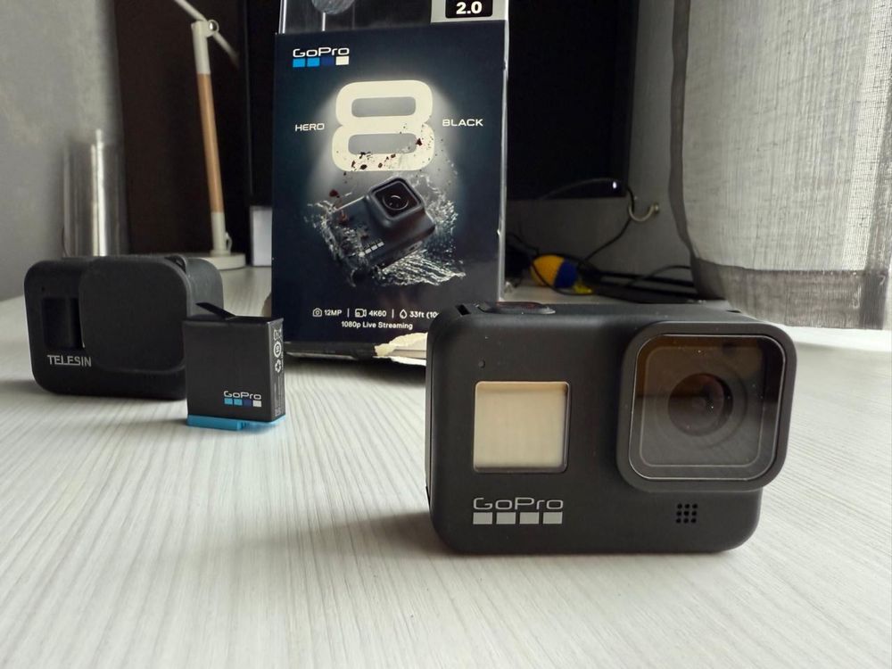 Продаю Екшн-камеру GoPro HERO 8 Black