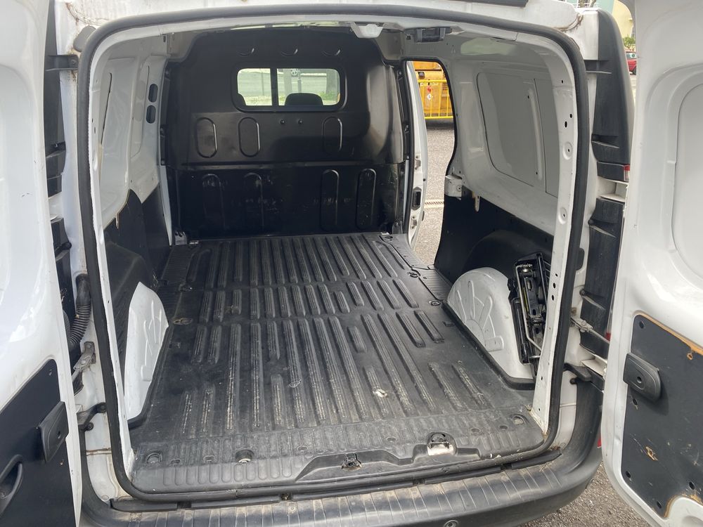 Kangoo maxi 3 lugares c/AC