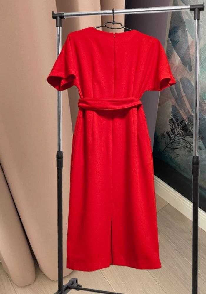 Красное платье с карманами Marks&Spencer, р. М