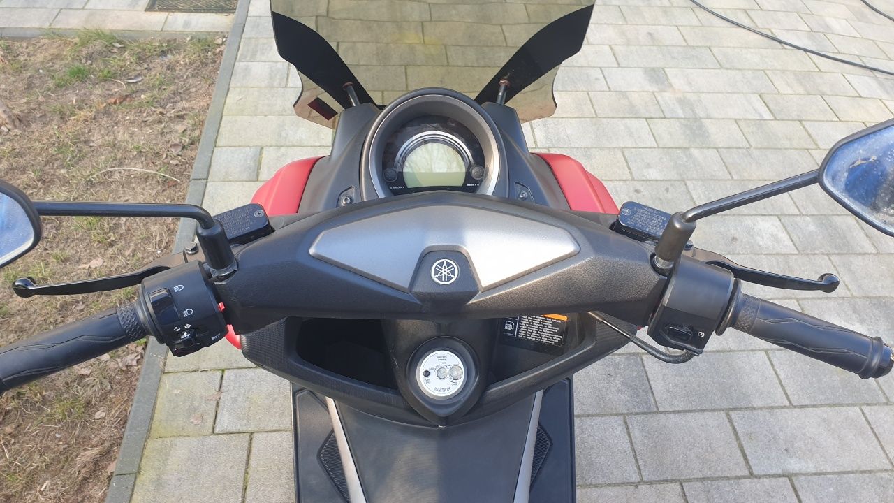 Sprzedam Yamaha 125 nmax