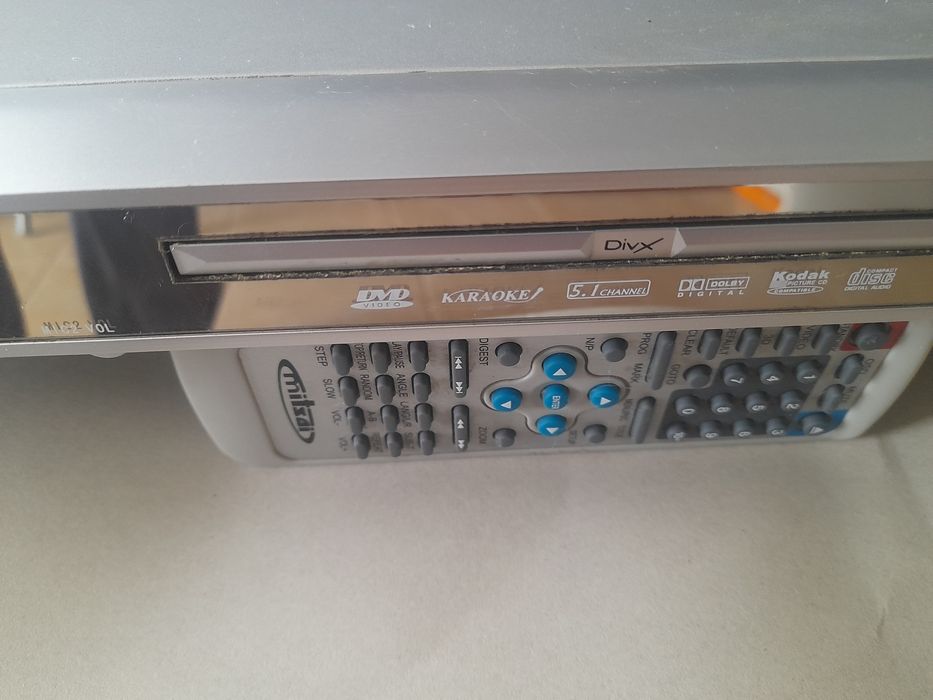 Leitor de DVD mitsai.