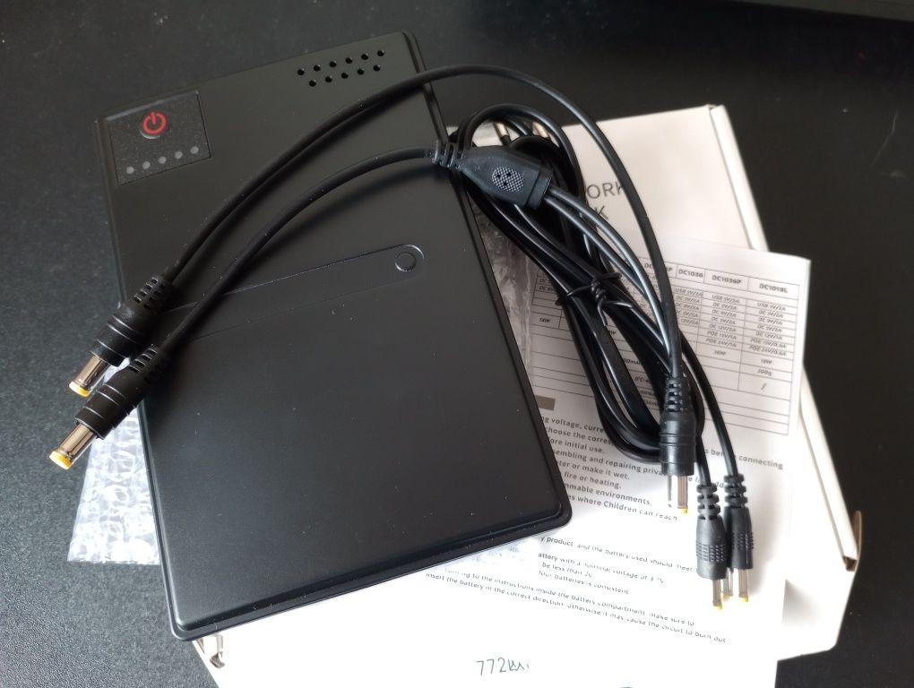 UPC DC1018L ДБЖ ИБП для роутера + аккумуляторы