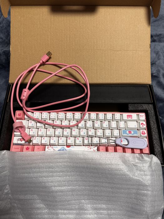 Ігрова клавіатура Akko 3068 v2 world tour tokyo