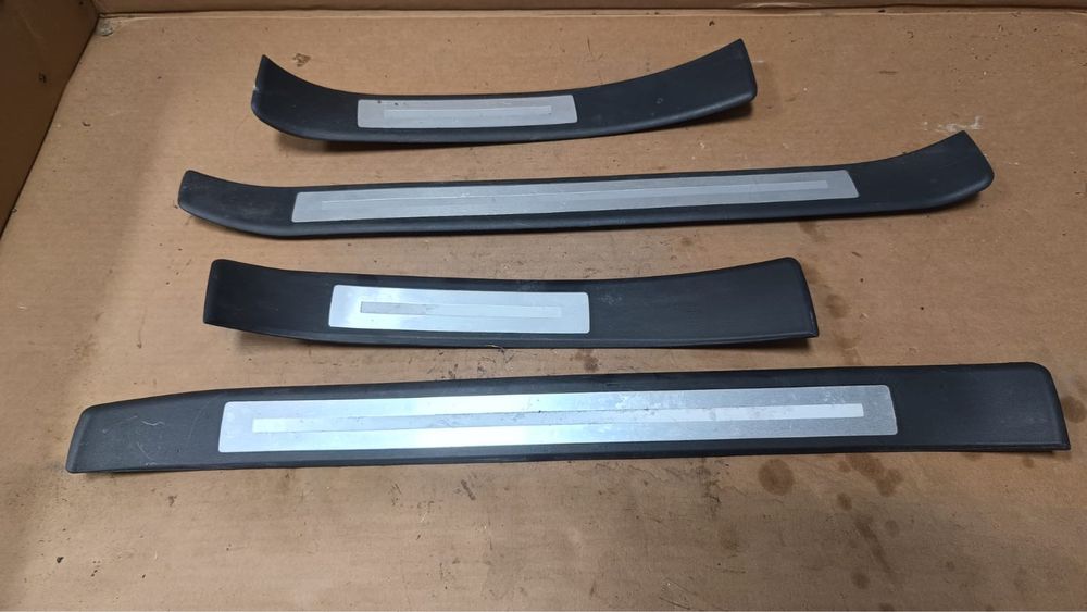 AUDI A4 B6 B7 EXEO listwy wewnętrzne listwa progowa chrom aluminiowa