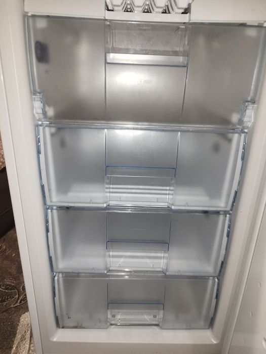 Морозильна камера ВЕКО