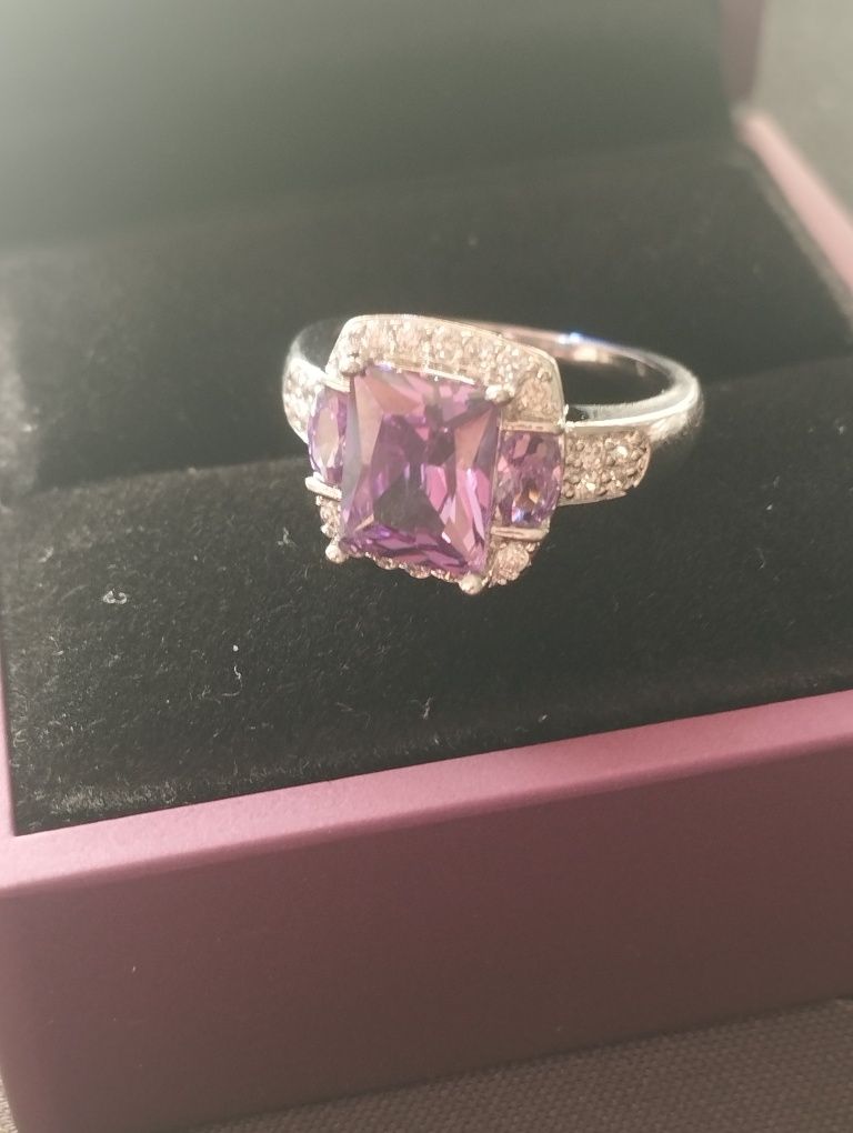 Кольцо Crystal Violet Swarovski 17 размер