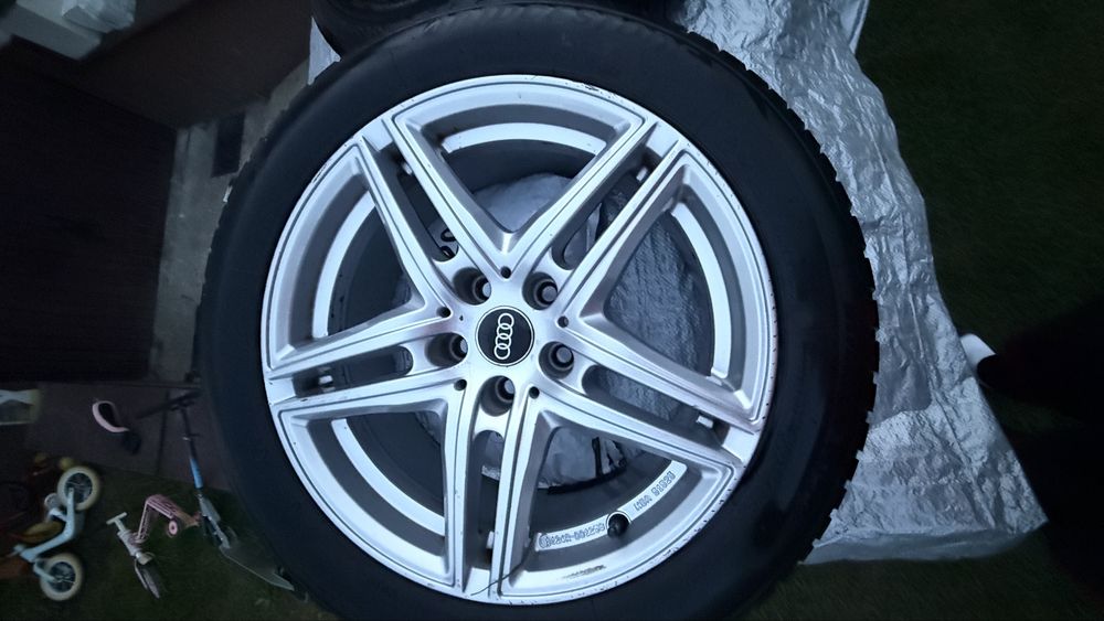 Felgi 225/50/17 koła z oponami Audi A6 Bridgestone zimowe