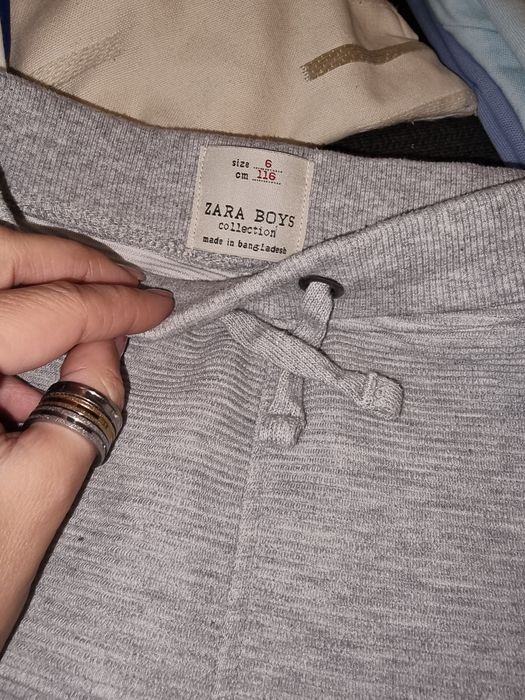 Calças de fato de treino Zara. Menino. 6 anos