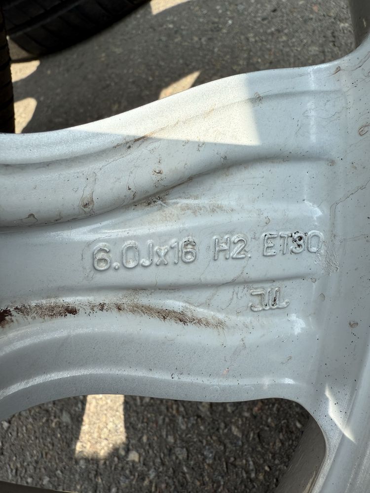 Диски R16 -4шт 5/100 6J ET30 Audi VW golf Оригінал