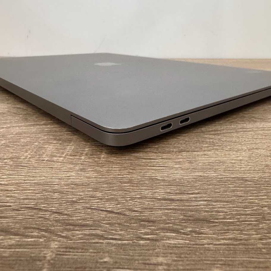 MacBook Pro 16" i9 / 32Gb DDR4 / SSD 512Gb / Radeon 5500m (код: M0341)