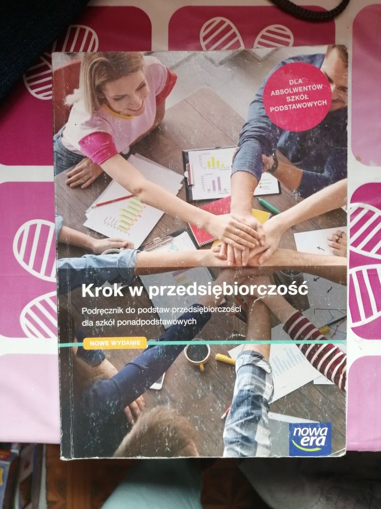Krok w przedsiębiorczość. Podręcznik do podstaw przedsiębiorczości.