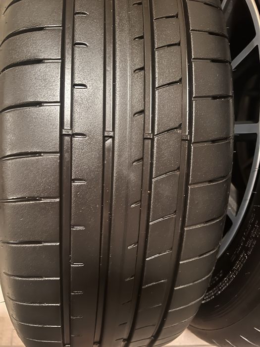 Zestaw letnich opon z felgami.Felga Alu AEZ.Opona 235/55R19.Good Year!