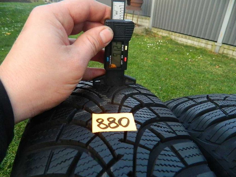 Шина колеса резина R15 205/65 Goodyear UltraGrip 2шт Зима
