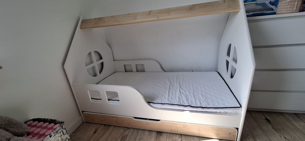 Łóżko dziecięce + materac 160×80