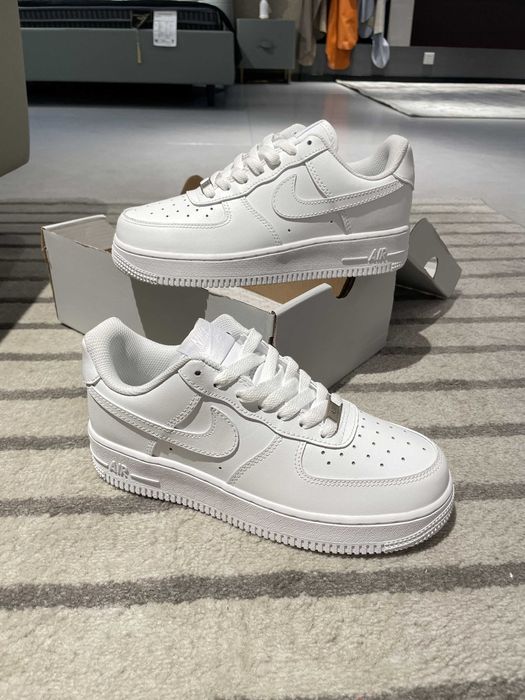 Buty meskie Mokasyny Nike_Air_Force_1_Low_'07_White R.36