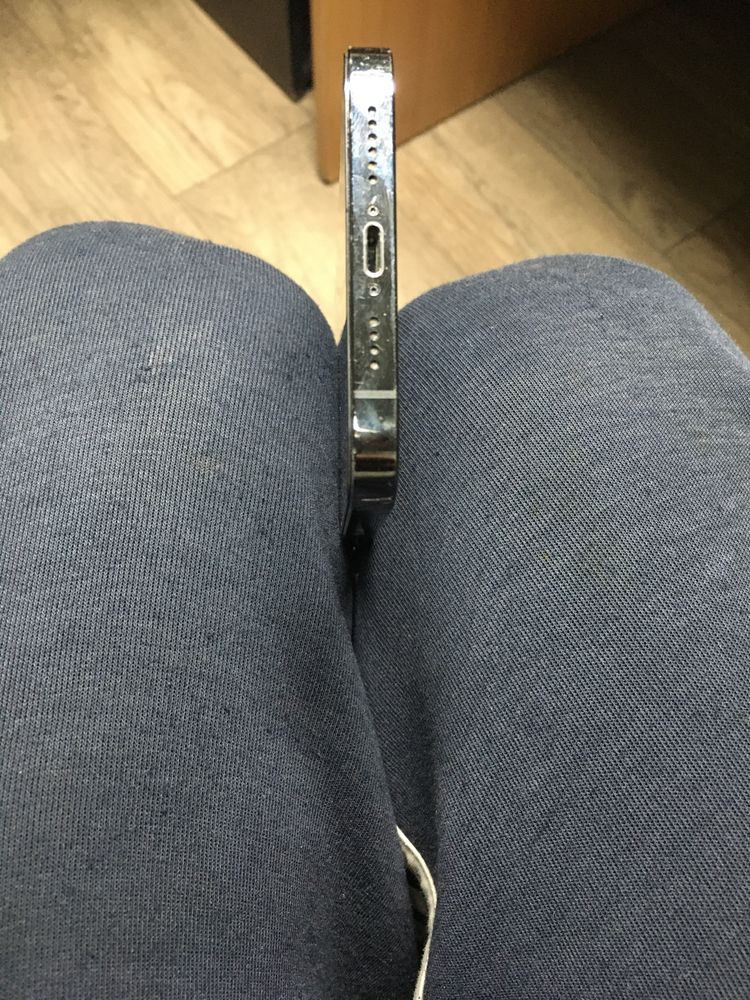 Телефон iphone 12 pro