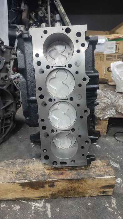 Блок двигуна 4d56 2.5 mitsubishi pajero l200 Hyundai h1 h100 galloper