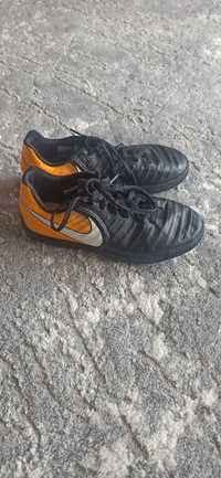 Buty halówki Nike 35,5