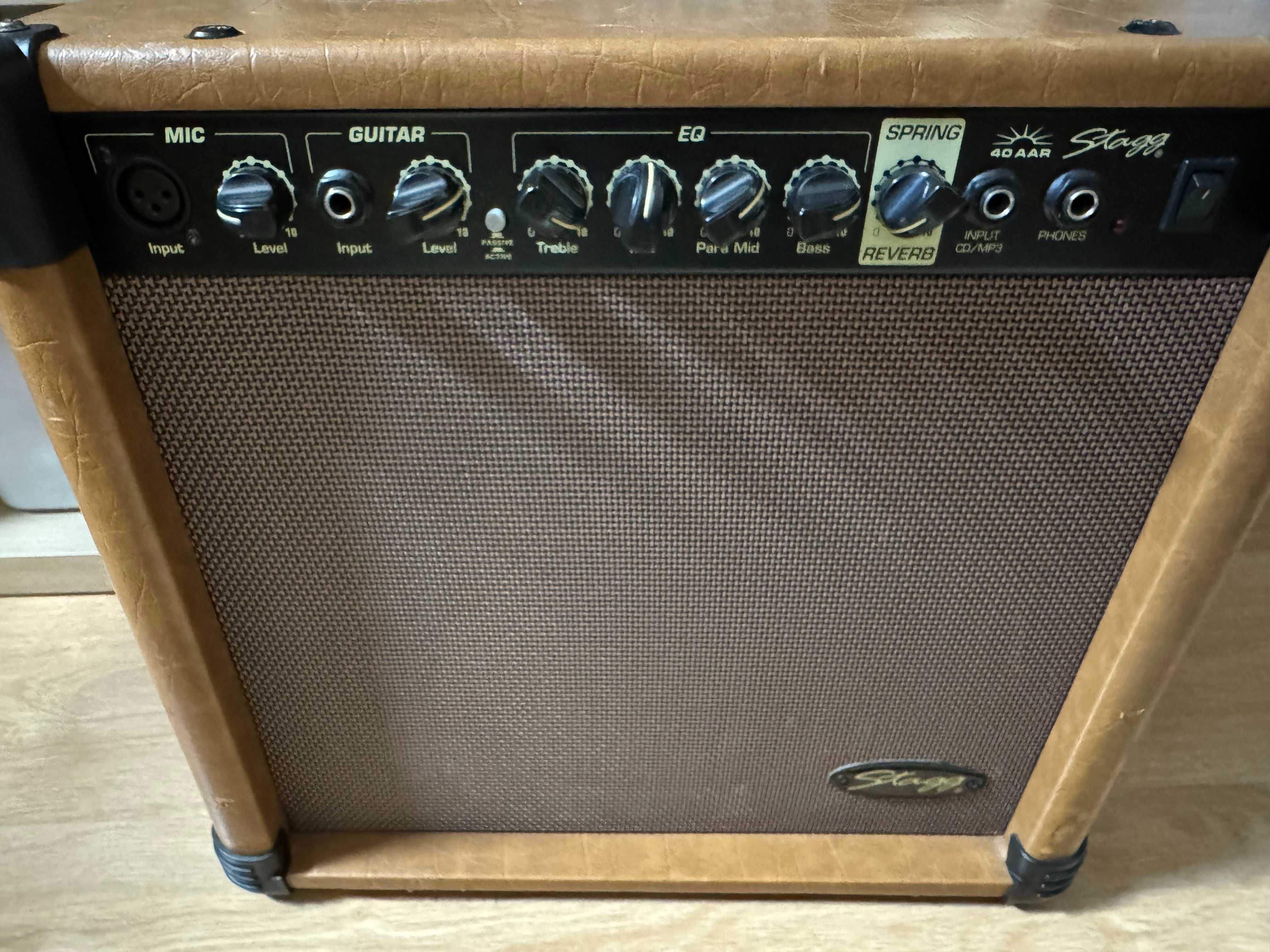 Amplificador Stagg 40 AAR (40W)