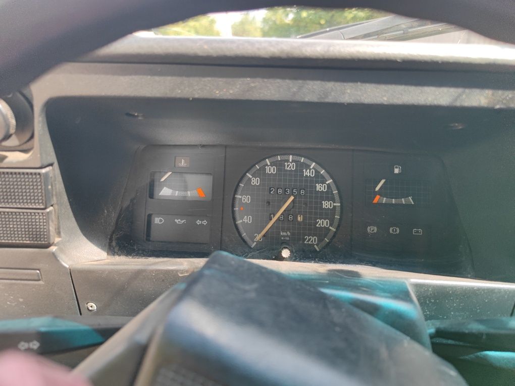 Opel Kadett 1.6i
